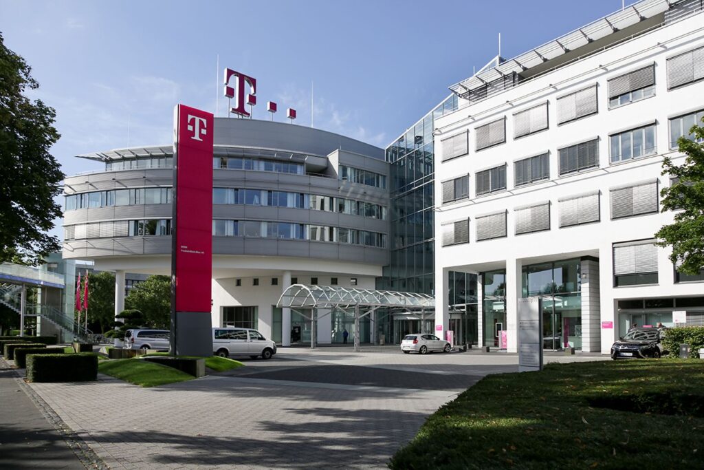 T-Systems Perluas ke Berbagai Sektor di Indonesia, Bagian Strategi Global